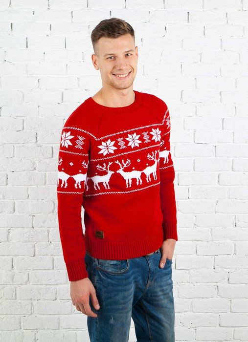 Свитера с оленями